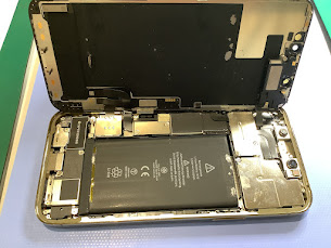 iPhone12のバッテリー交換ならデータをそのまま・最短即日修理のスマホ修理工房ラザウォーク甲斐双葉店へ